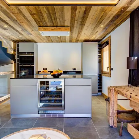 Summit Refuge Chalet Luxury Retreat Chalet Davos